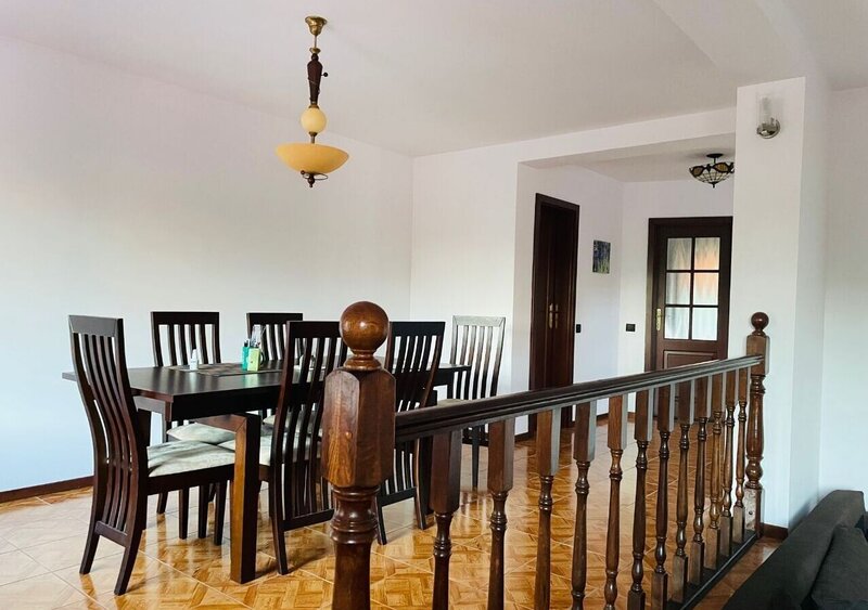 Colentina casa single 4 camere si garaj