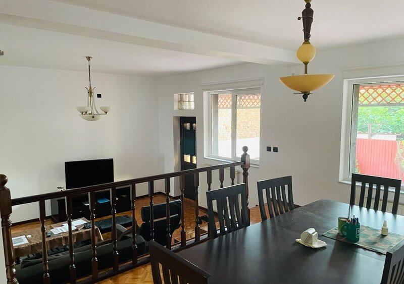 Colentina casa single 4 camere si garaj