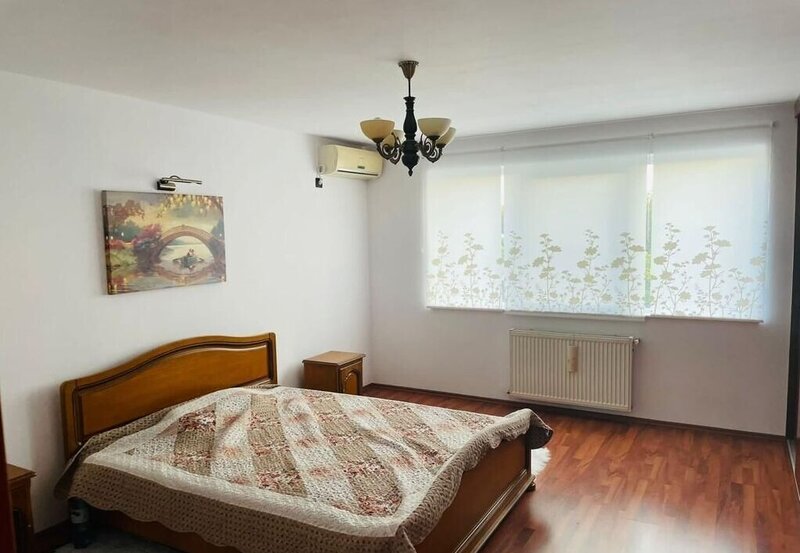 Colentina casa single 4 camere si garaj