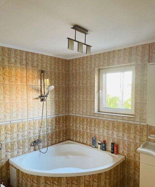 Colentina casa single 4 camere si garaj