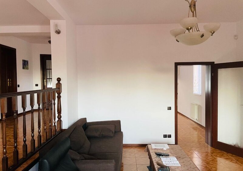 Colentina casa single 4 camere si garaj